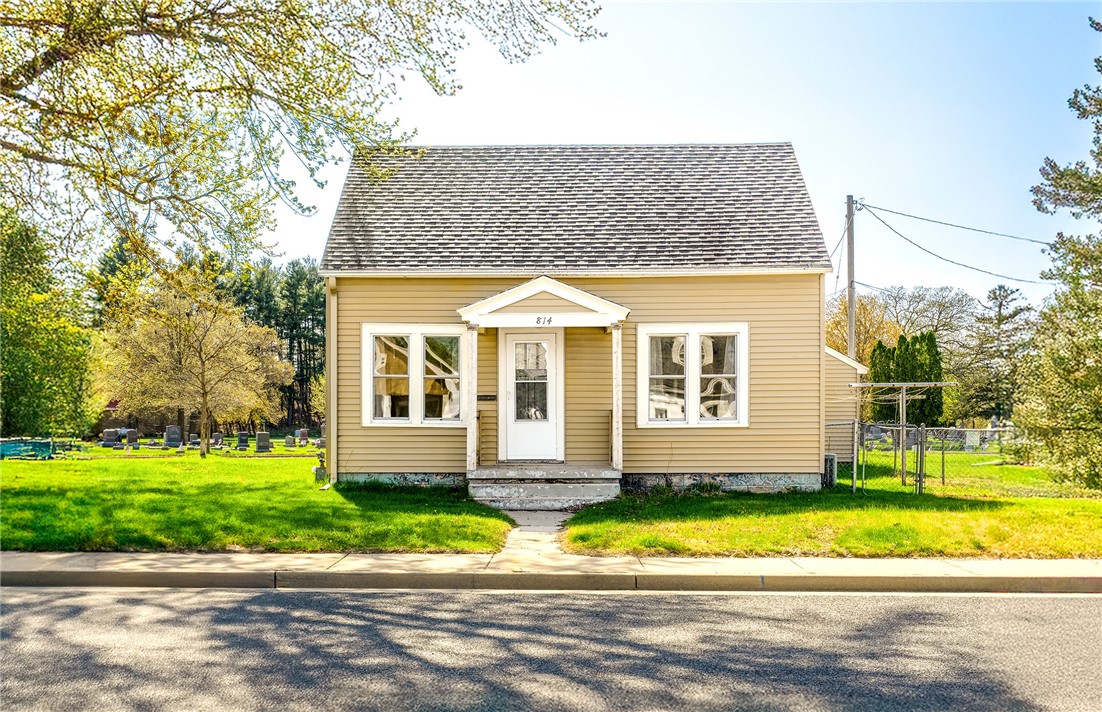 814 Fleming Avenue Property Photo 1