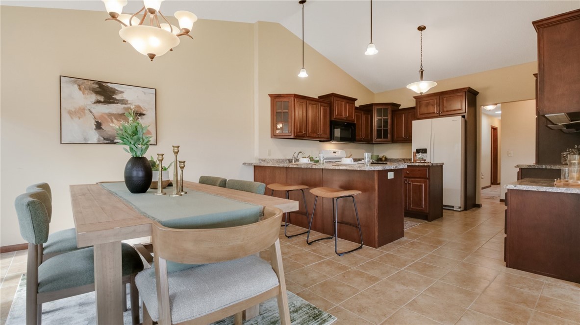 2504 E Princeton Avenue Property Photo 10