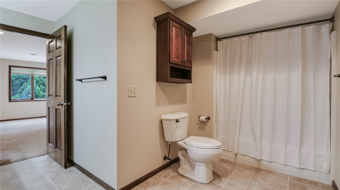 2504 E Princeton Avenue Property Photo 22