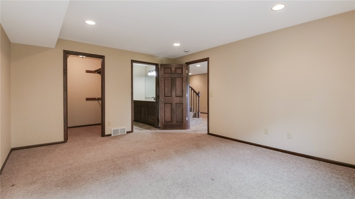 2504 E Princeton Avenue Property Photo 26