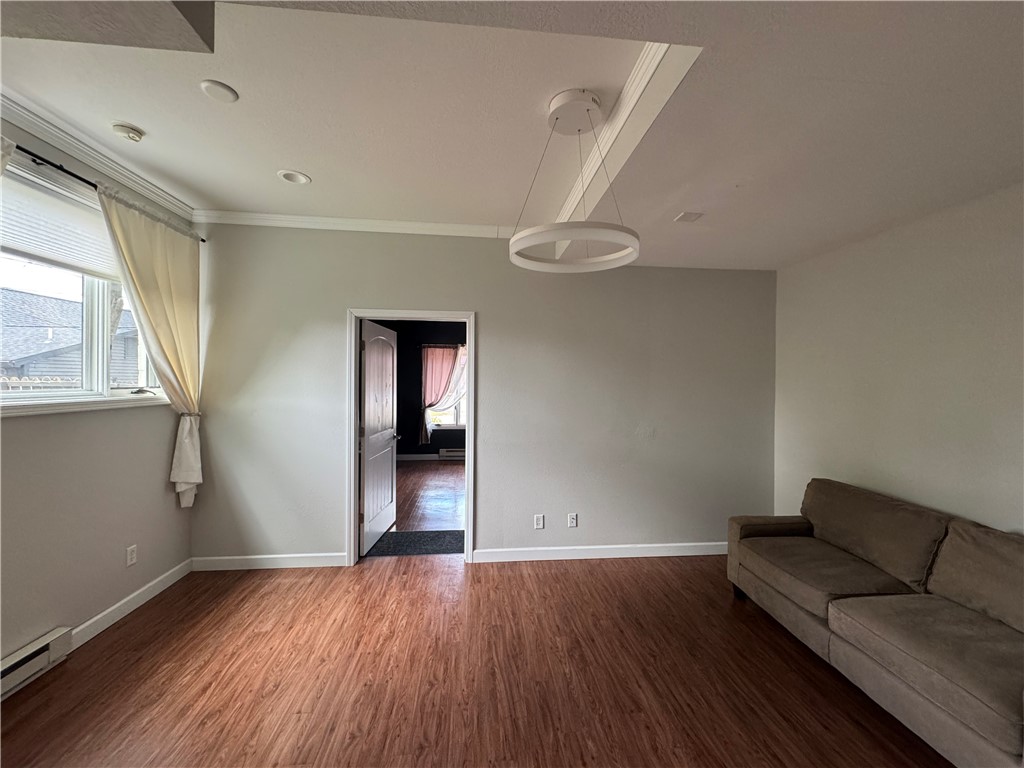 425 Tainter Avenue Property Photo 8