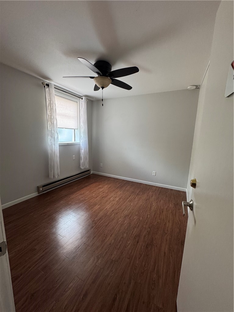 425 Tainter Avenue Property Photo 14