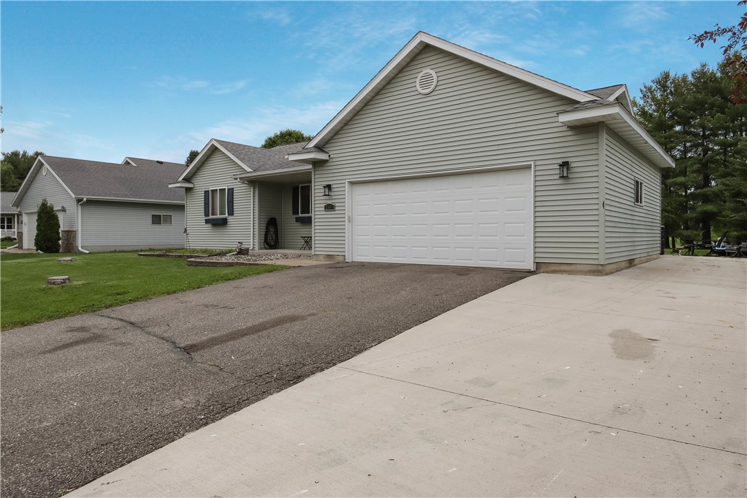 2531 Balsam Court Property Photo 3