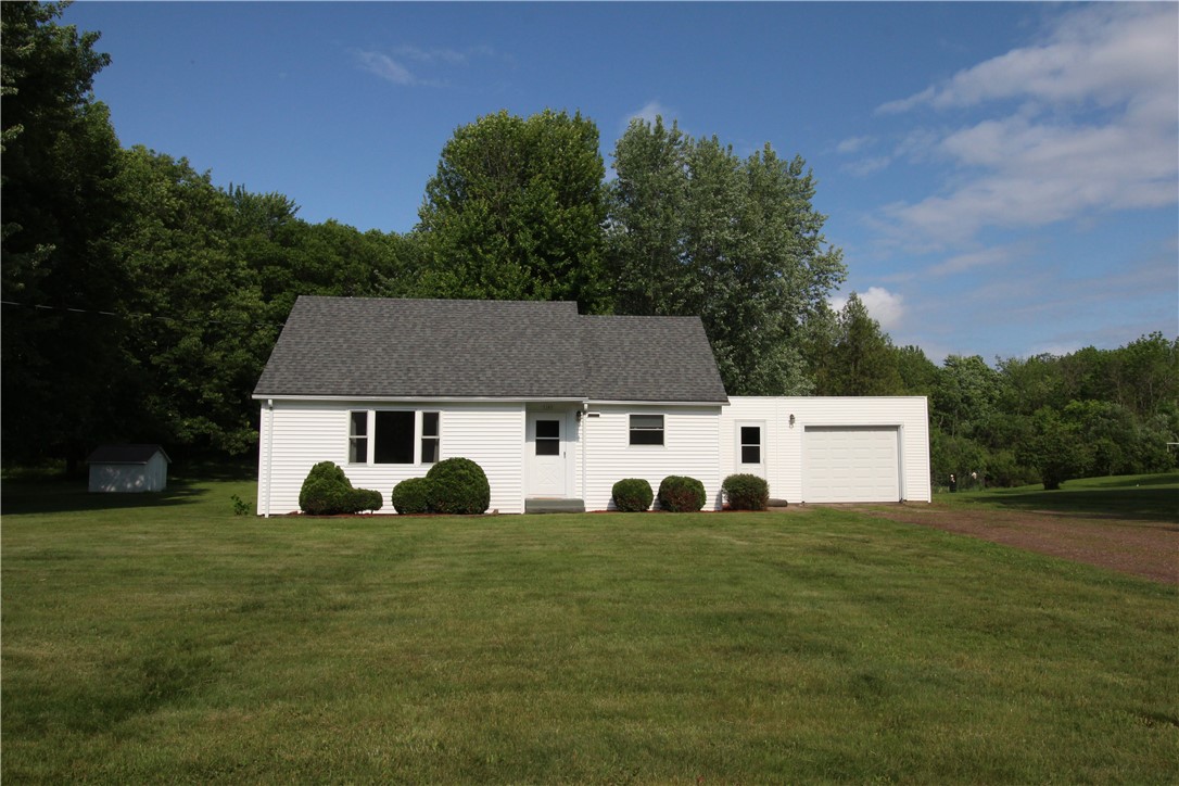 1101 S 8th Street Property Photo 2