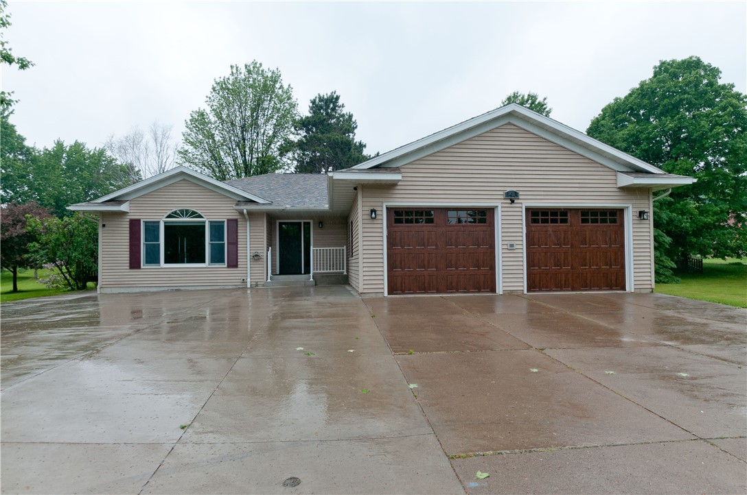 143 Tiffany Creek Road Property Photo 1