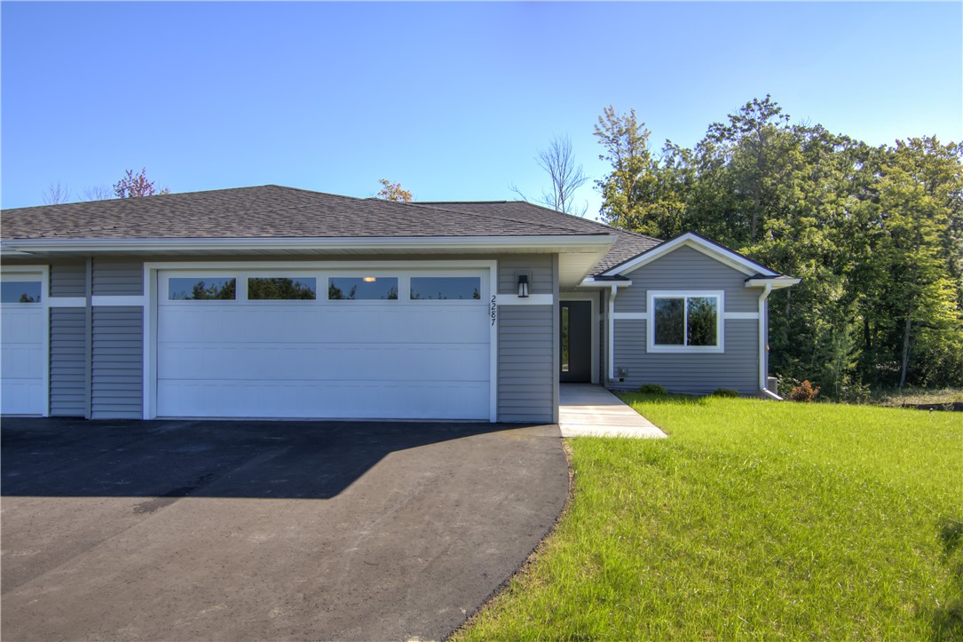 2287 Carlone Street Lot 9 Property Photo 1