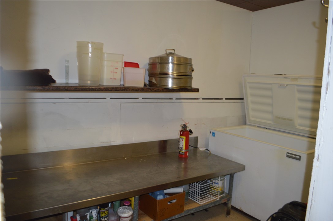 407 S Main Street Property Photo 19