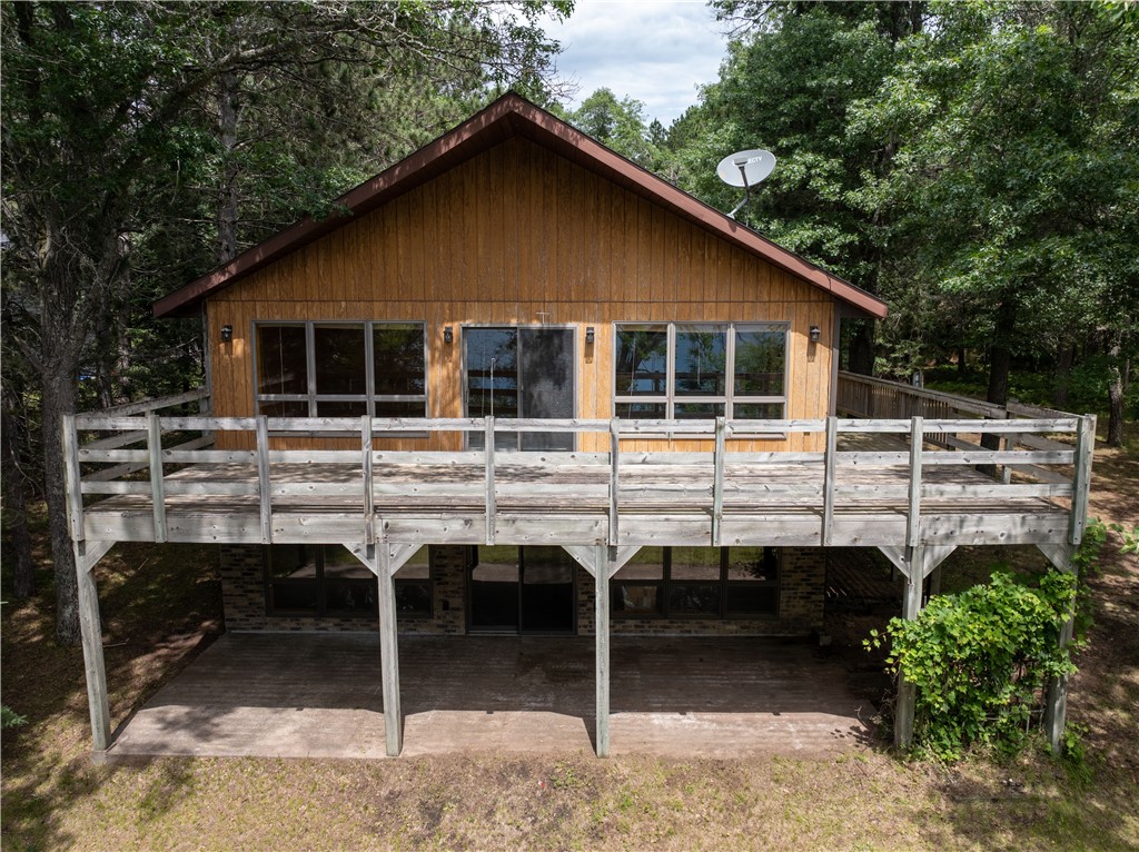 1905 Lake Road Property Photo 1