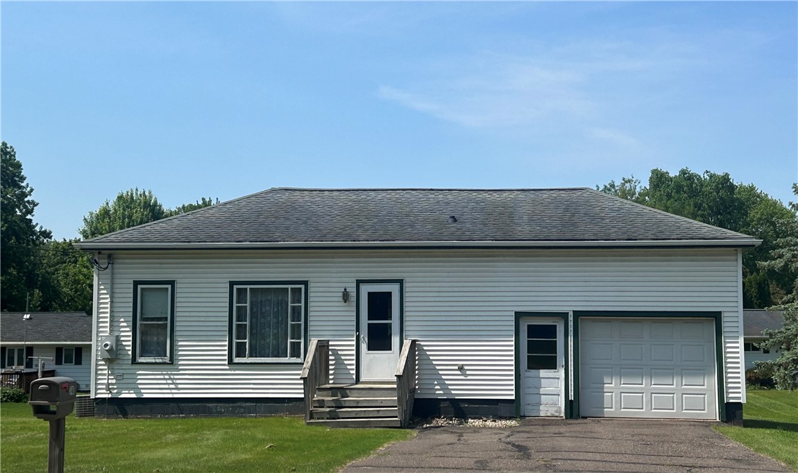 740 1st Street Property Photo 1
