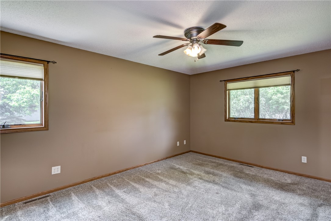 6586 W 189th Street Property Photo 14