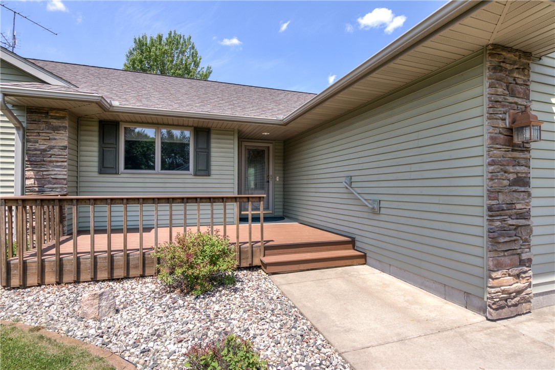 6586 W 189th Street Property Photo 44
