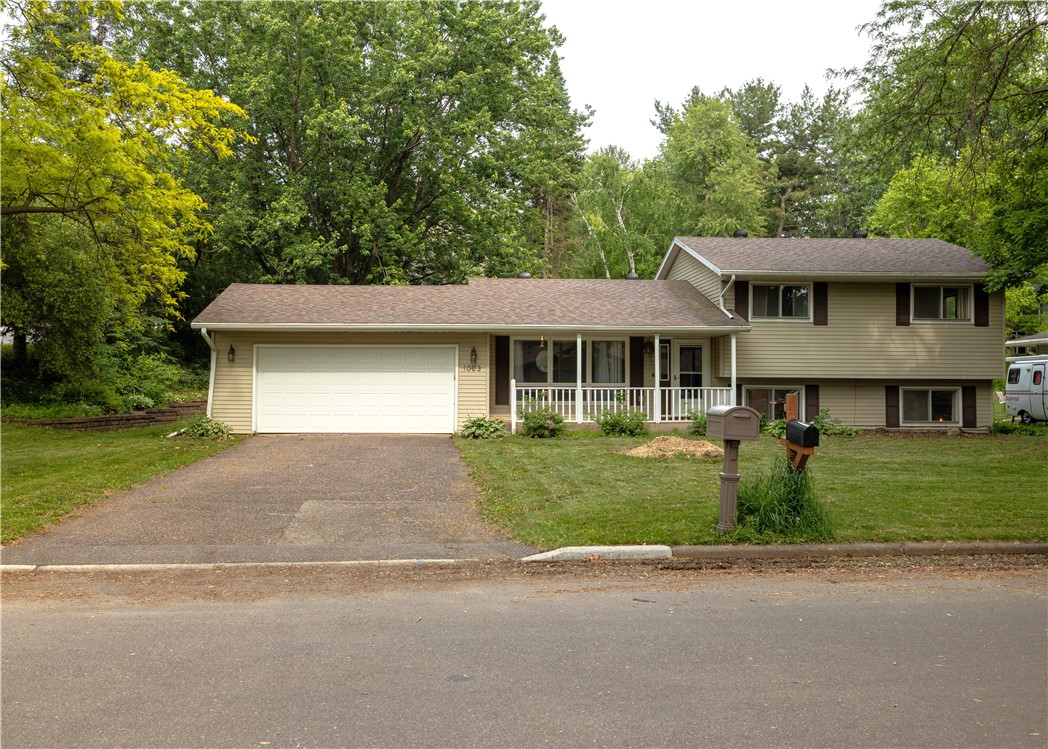 1003 Primrose Lane Property Photo 1
