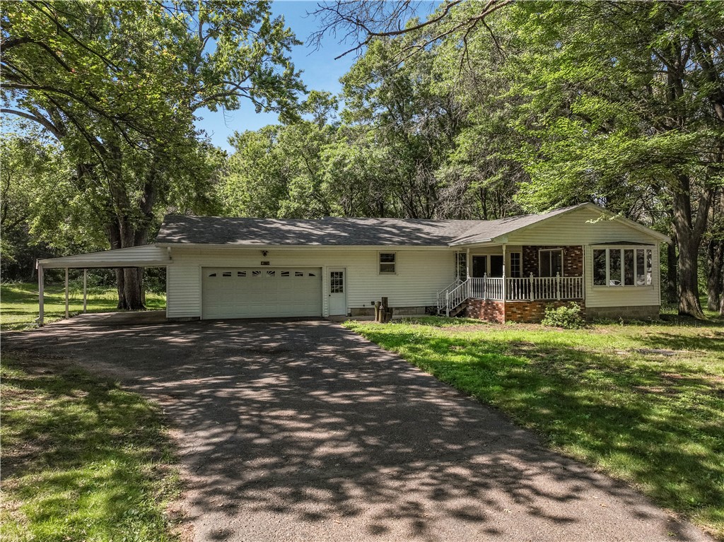 4725 Tower Drive Property Photo 1