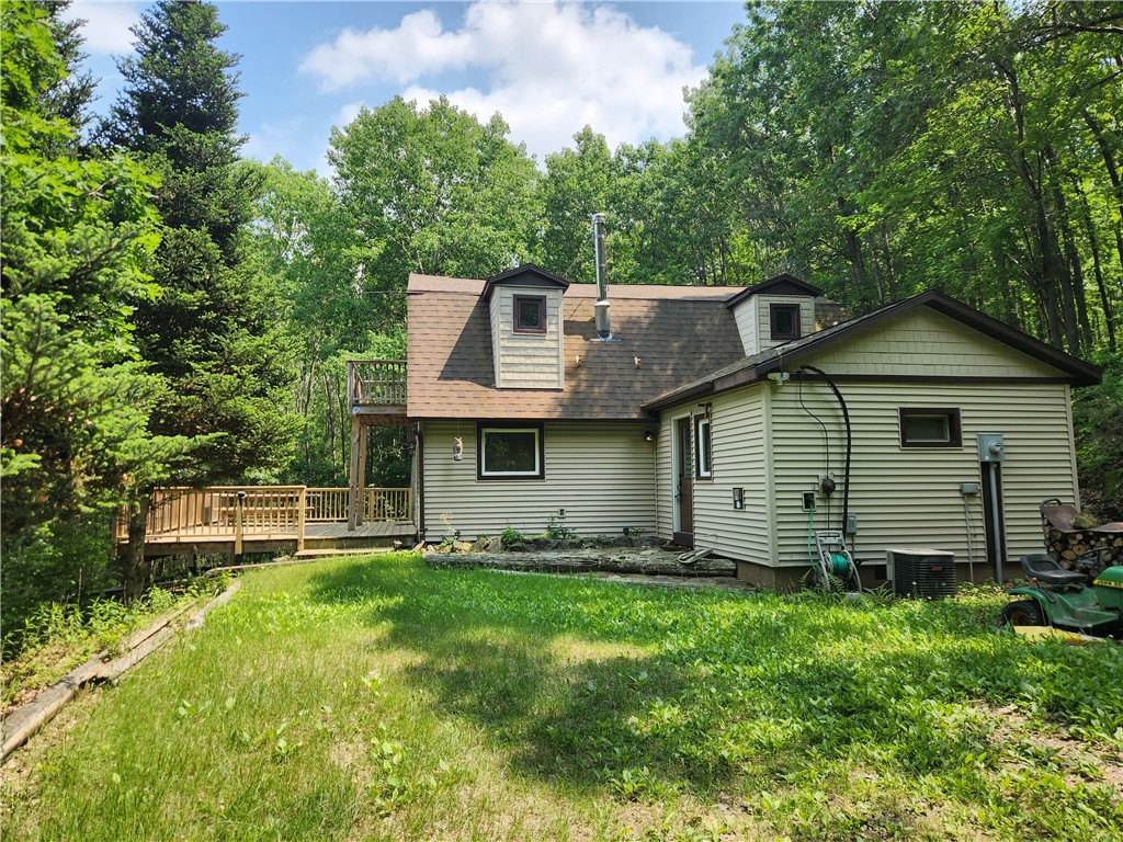 W9061 Castle Mound Road Property Photo 1
