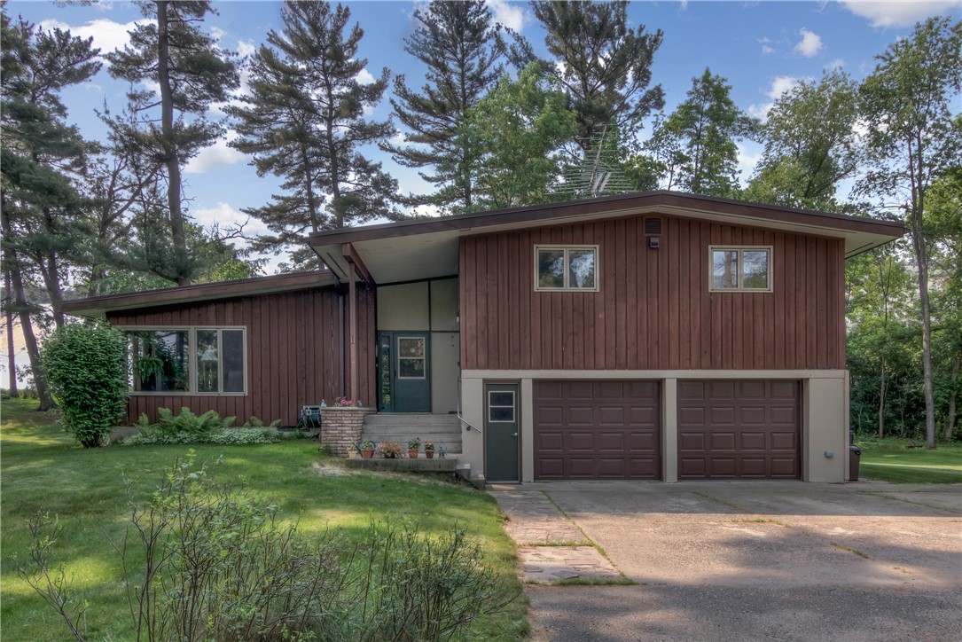 2241 22nd Street Property Photo 1
