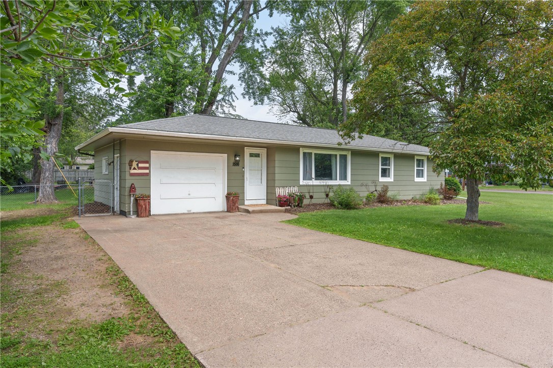 1516 Mitscher Avenue Property Photo 1