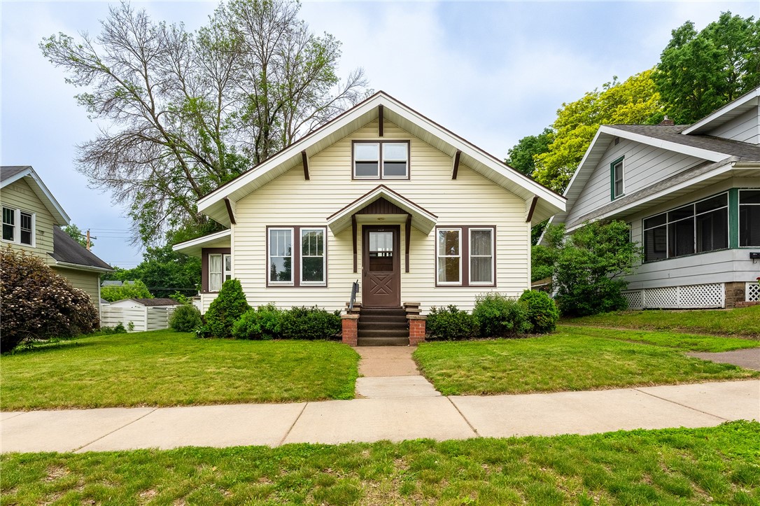 225 W Elm Street