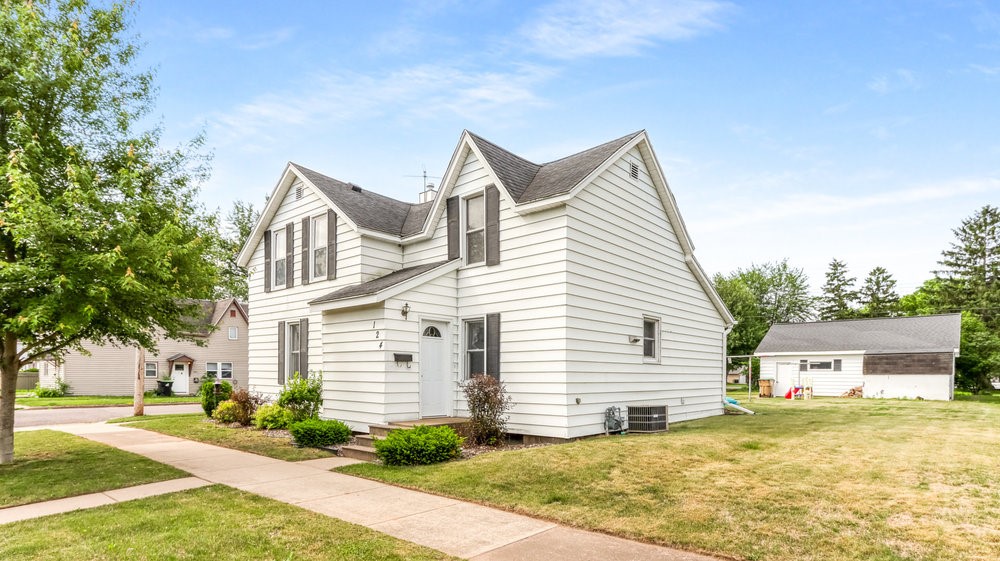 124 S Rural Street Property Photo 1