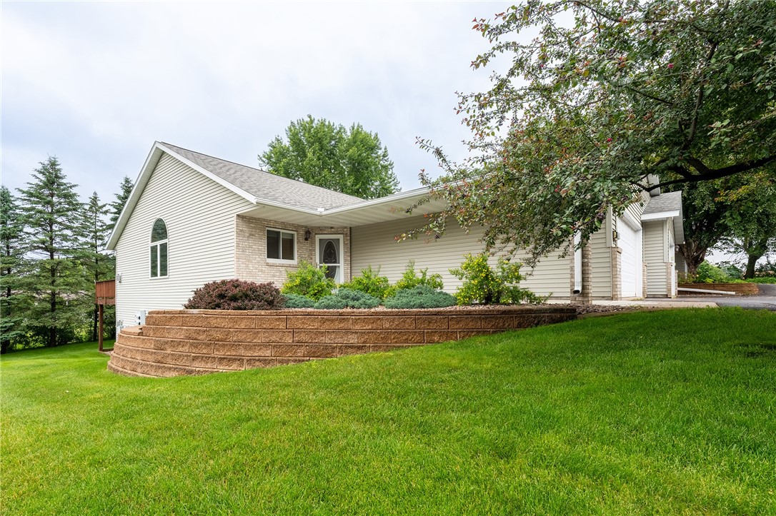 3413 McElroy Court Property Photo 1