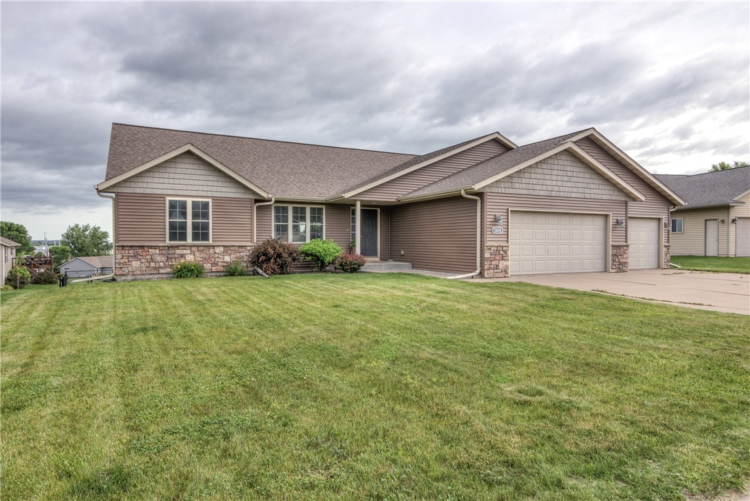 1814 Lynnette Court Property Photo 1