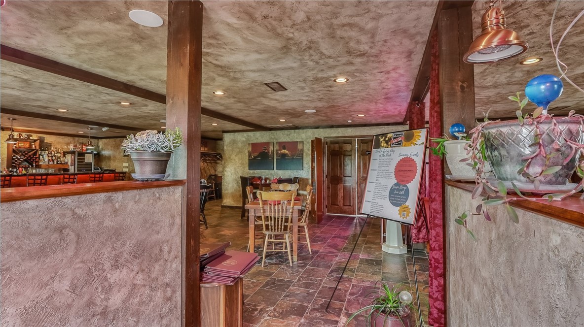 1114 N Bluebird Road Property Photo 2