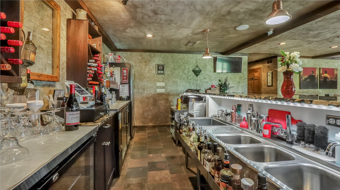 1114 N Bluebird Road Property Photo 13