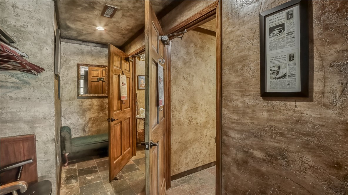 1114 N Bluebird Road Property Photo 14