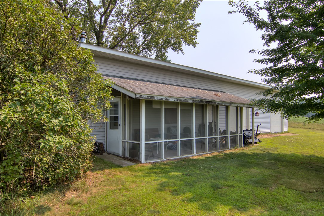 N1677 420th Street Property Photo 31