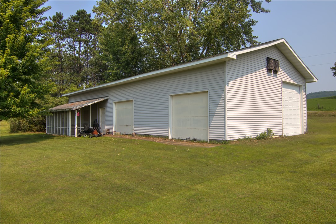 N1677 420th Street Property Photo 35