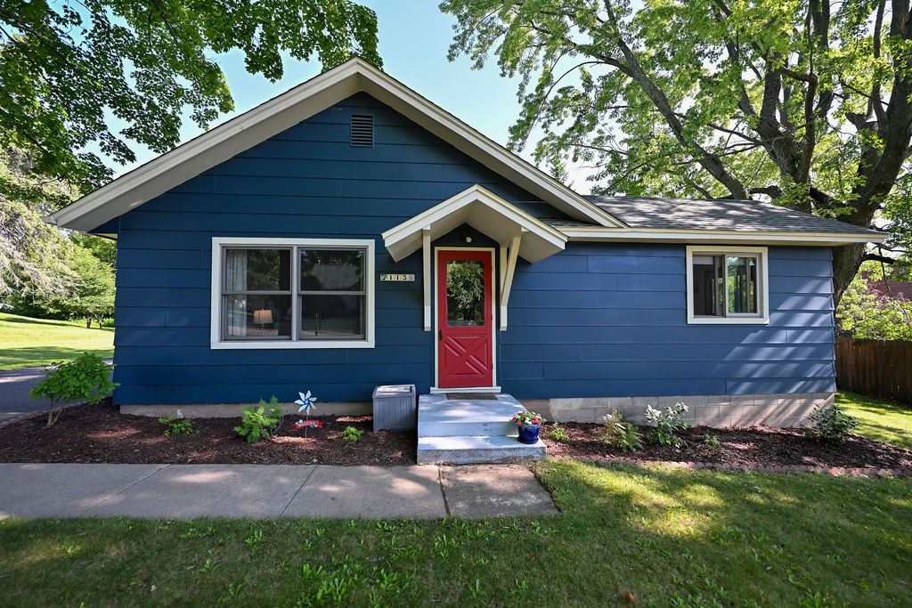 113 8th Avenue Property Photo 1