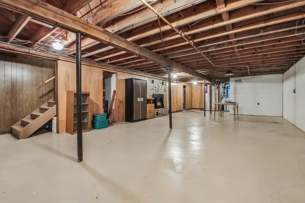 924 Superior Street Property Photo 33