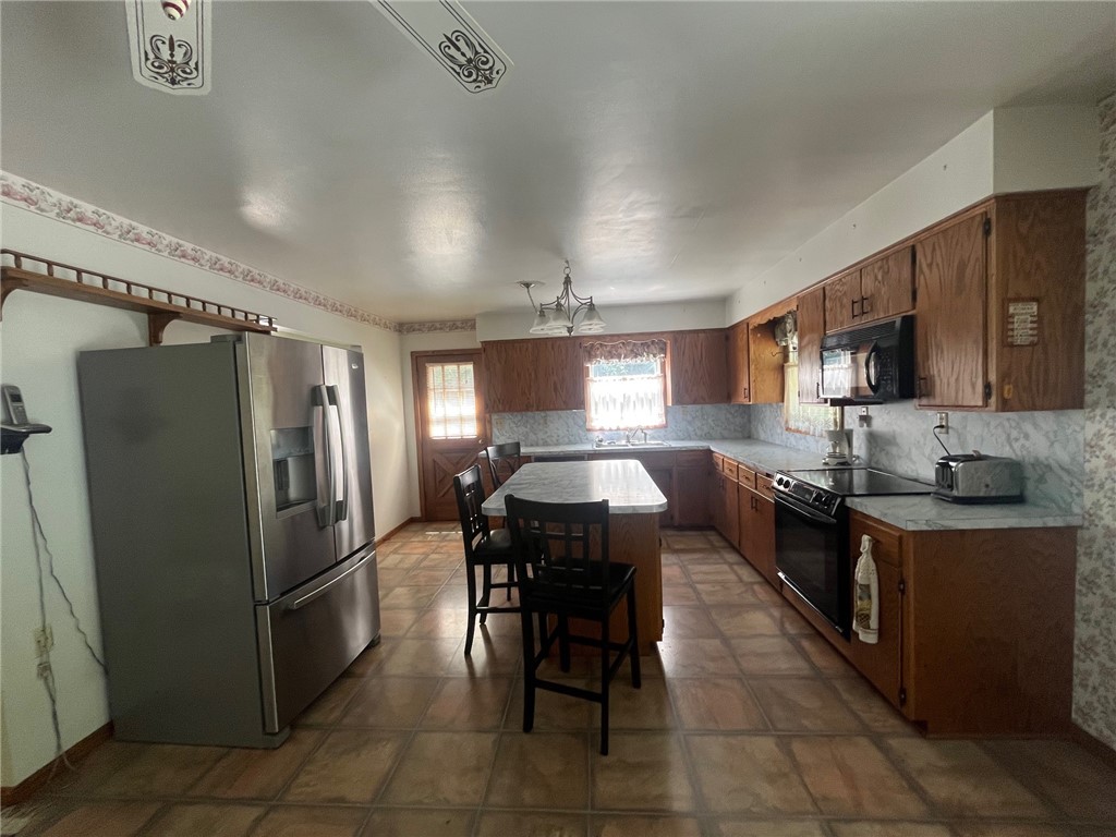 2067 State Highway 87 Property Photo 11