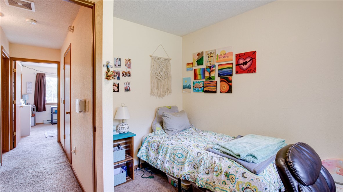 1063 E Cascade Avenue 12 Room 3 Property Photo 8