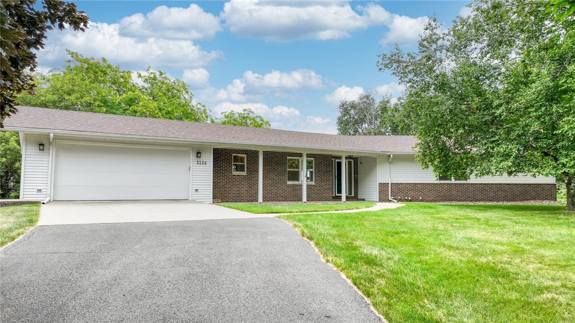1126 Kathryn Drive Property Photo 1
