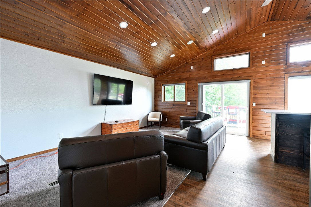 N1936 County Highway M 6 Property Photo 11