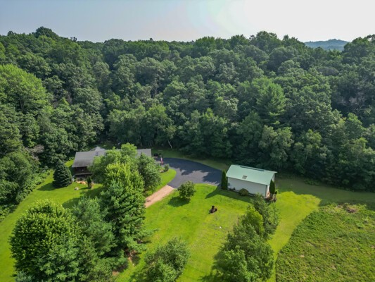 141 18 1/2 Street Property Photo 57