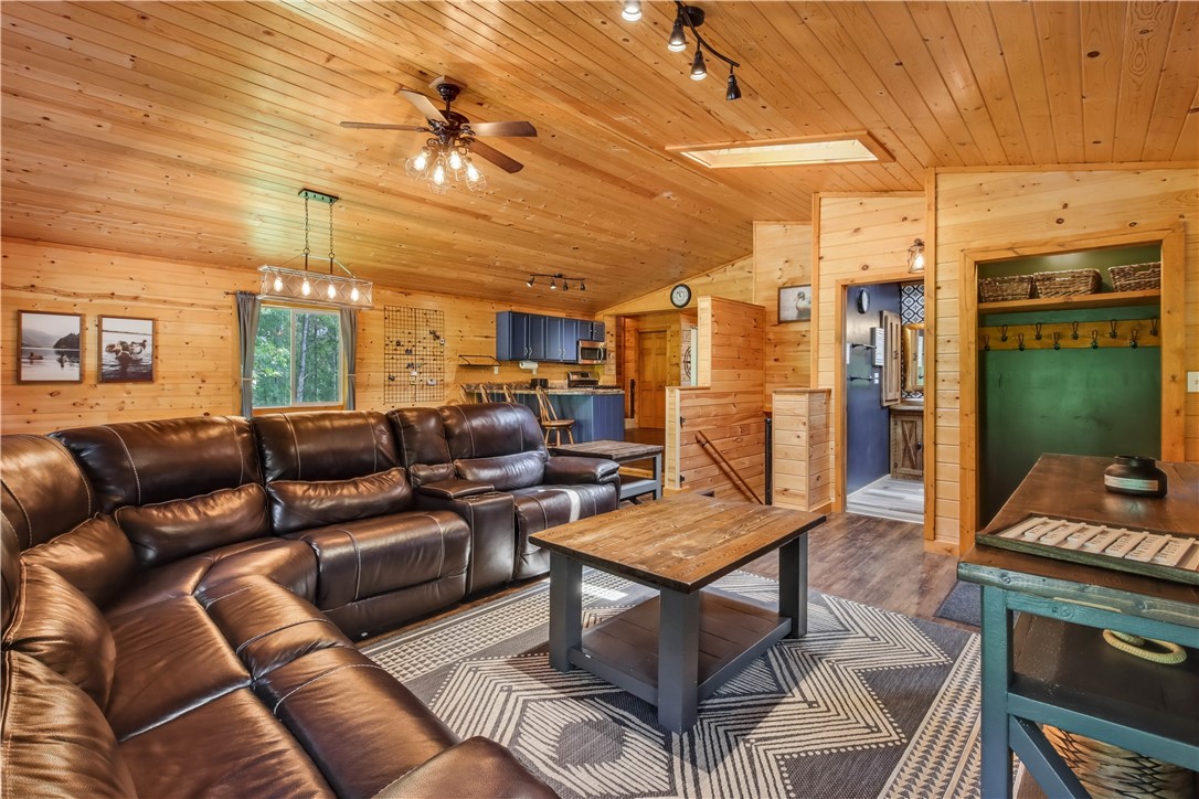 12011 N Us Highway 63 Property Photo 4