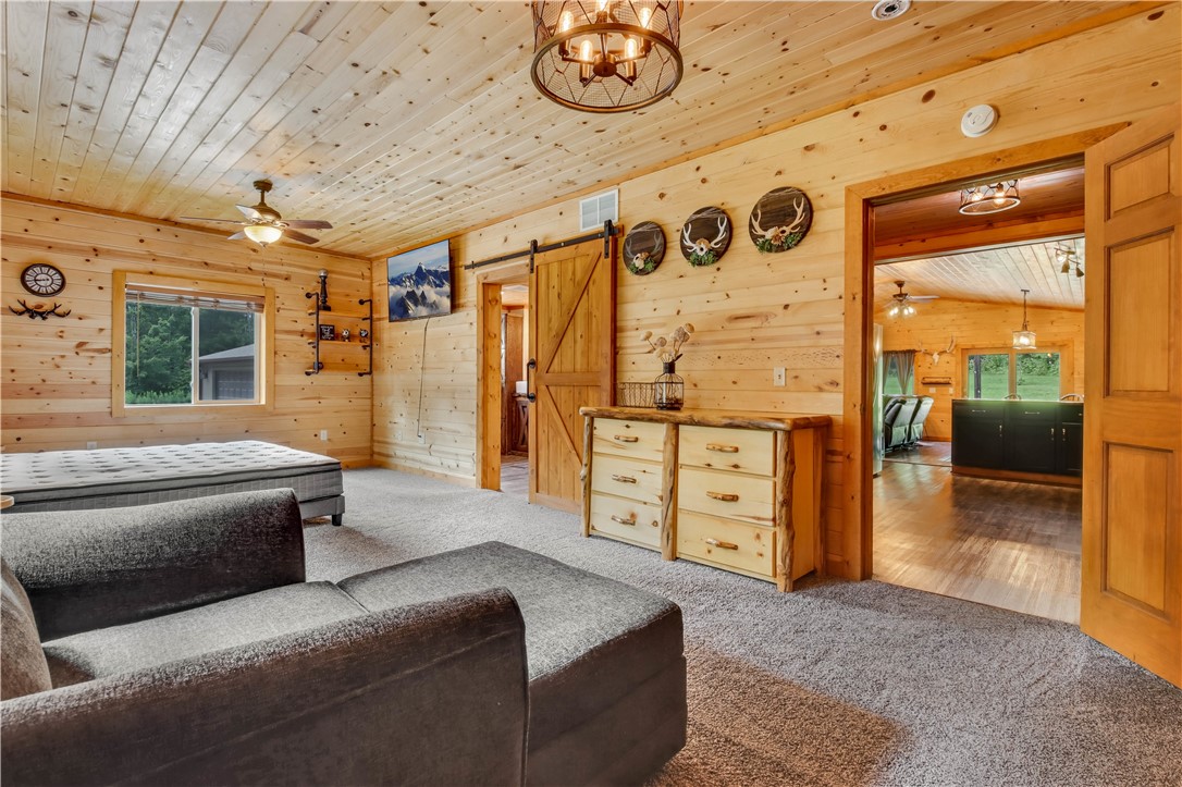 12011 N Us Highway 63 Property Photo 17