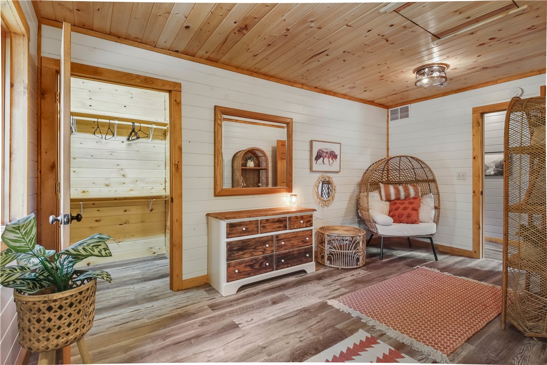 12011 N Us Highway 63 Property Photo 25