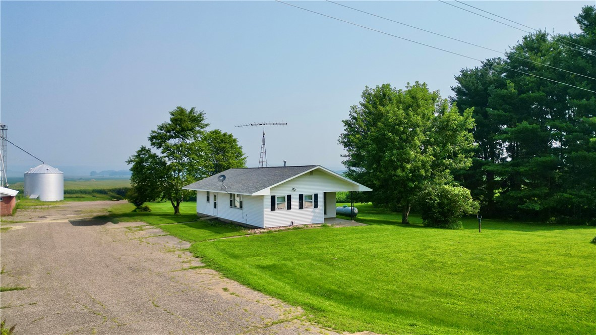 W1080 County Road A Property Photo 2