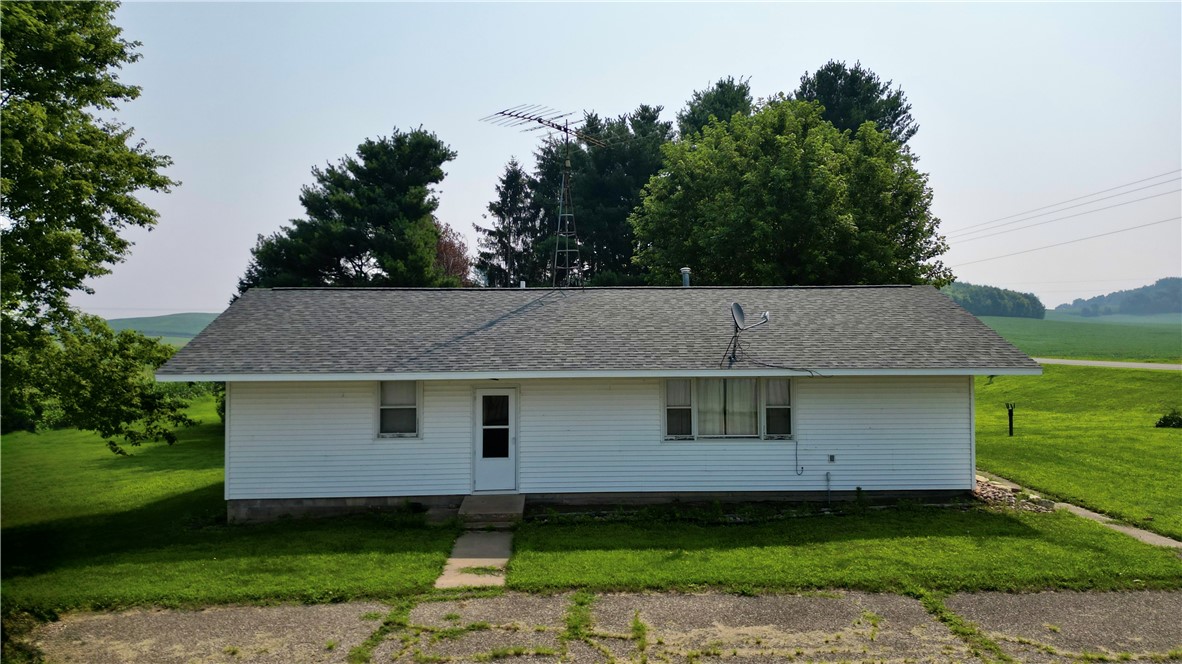 W1080 County Road A Property Photo 3