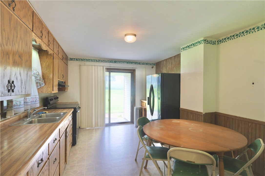 W1080 County Road A Property Photo 24
