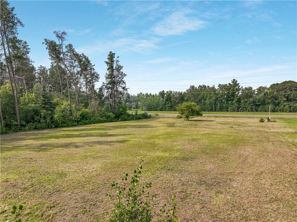 1844 N Highway Boulevard Property Photo 12