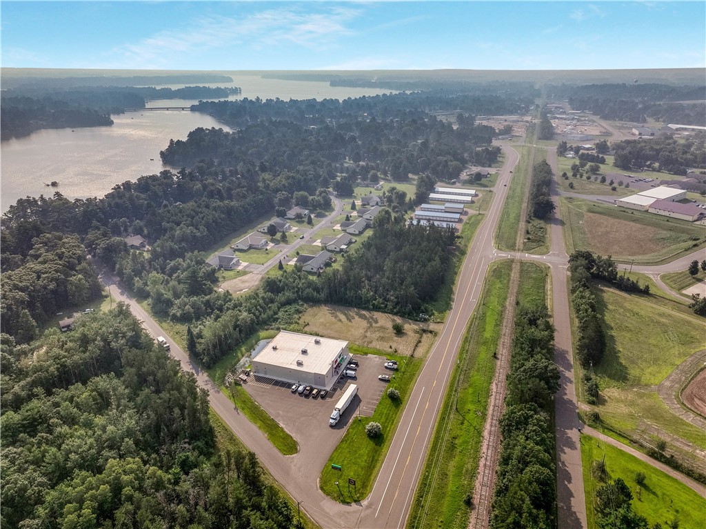 1844 N Highway Boulevard Property Photo 17