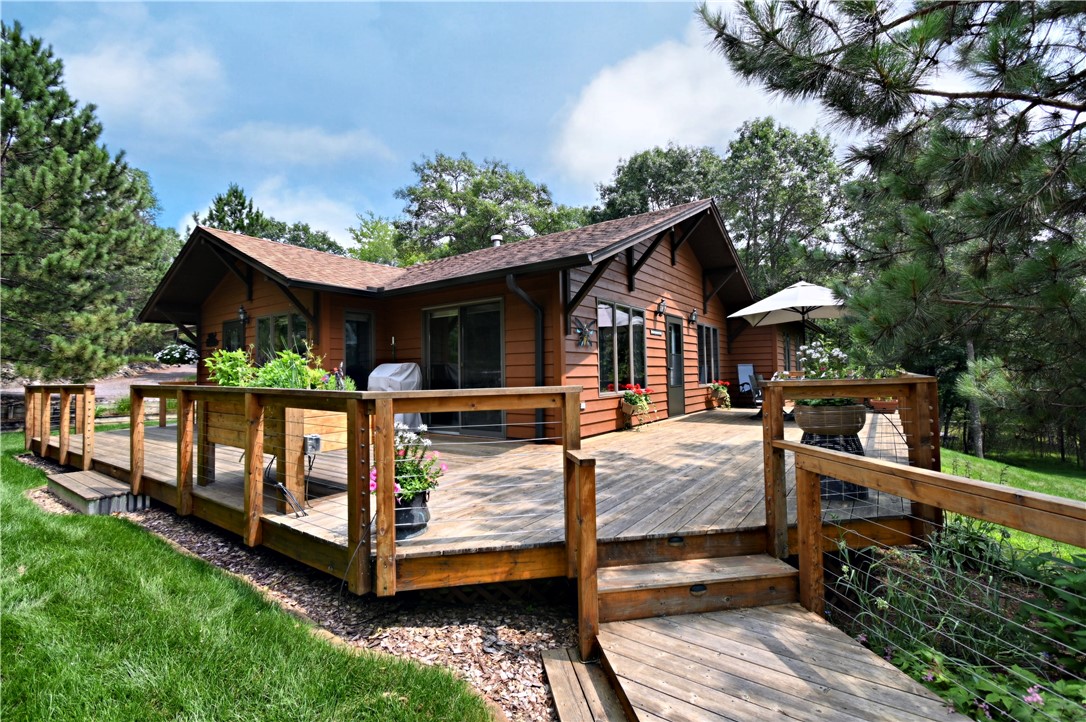 55245 Porcupine Trail
