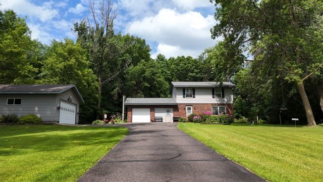 1839 220th County Rd G Avenue Property Photo 1