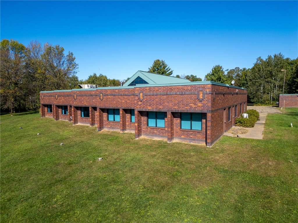 2110 Us Highway 12 W Property Photo 2