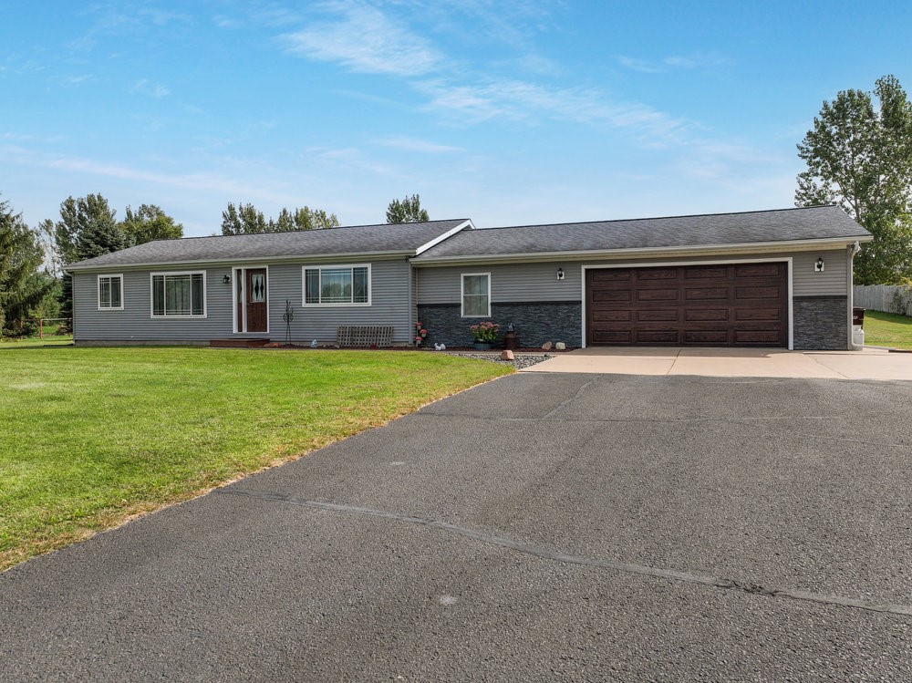 1281 W Northstar Lane Property Photo 1