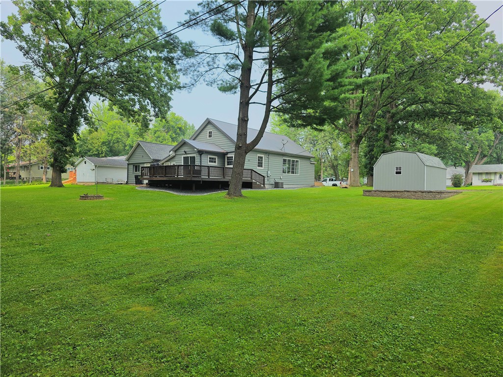 939 Emery Street Property Photo 4