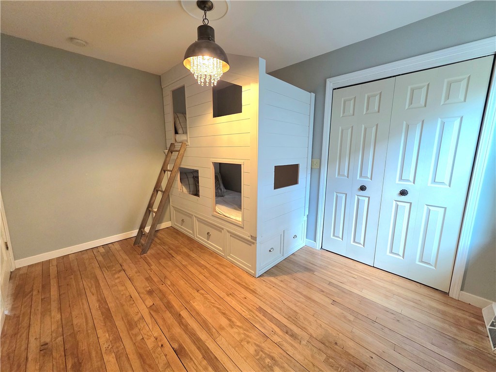 939 Emery Street Property Photo 13